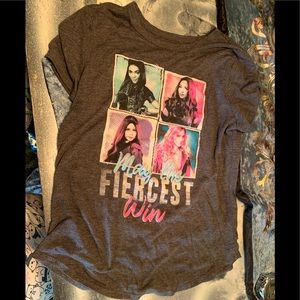 Disney Descendants size XL girls tee-shirt